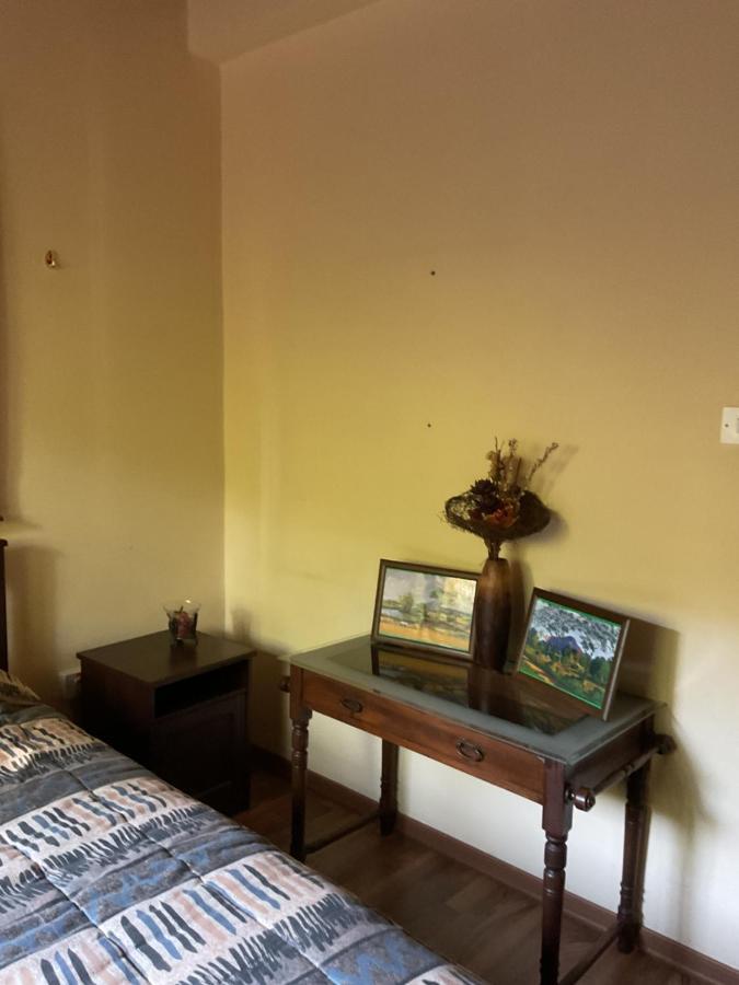 Beautiful 3 Bedr House In Arakapas With Fireplace Exterior photo